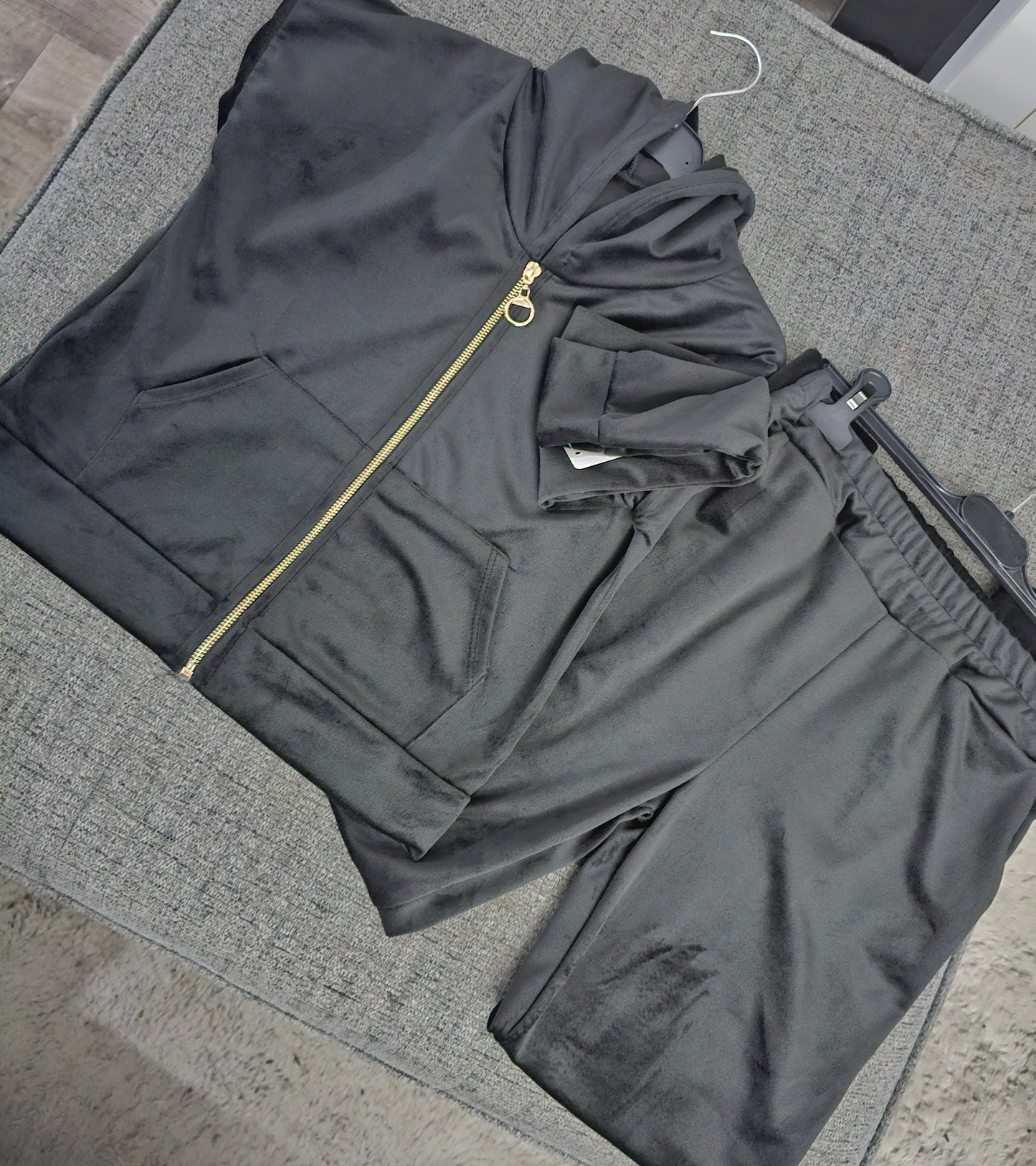 Children's "Juicy" tracksuit.