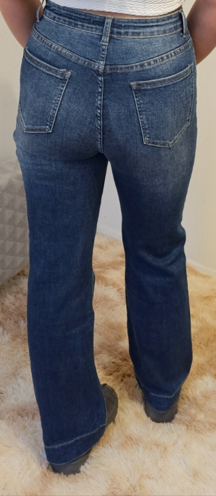 "Flared" jeans