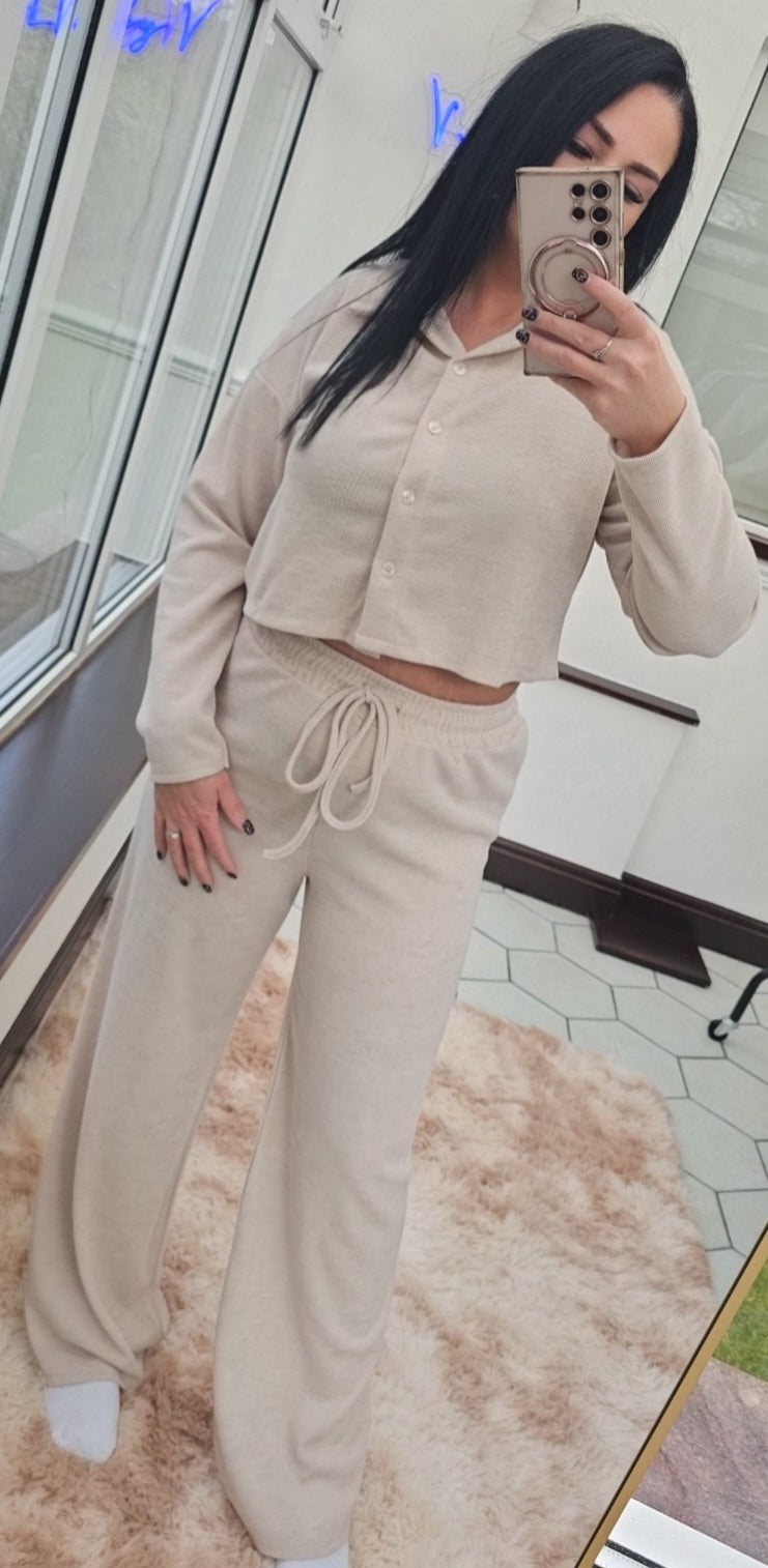 "Insta gal" crop lounge set